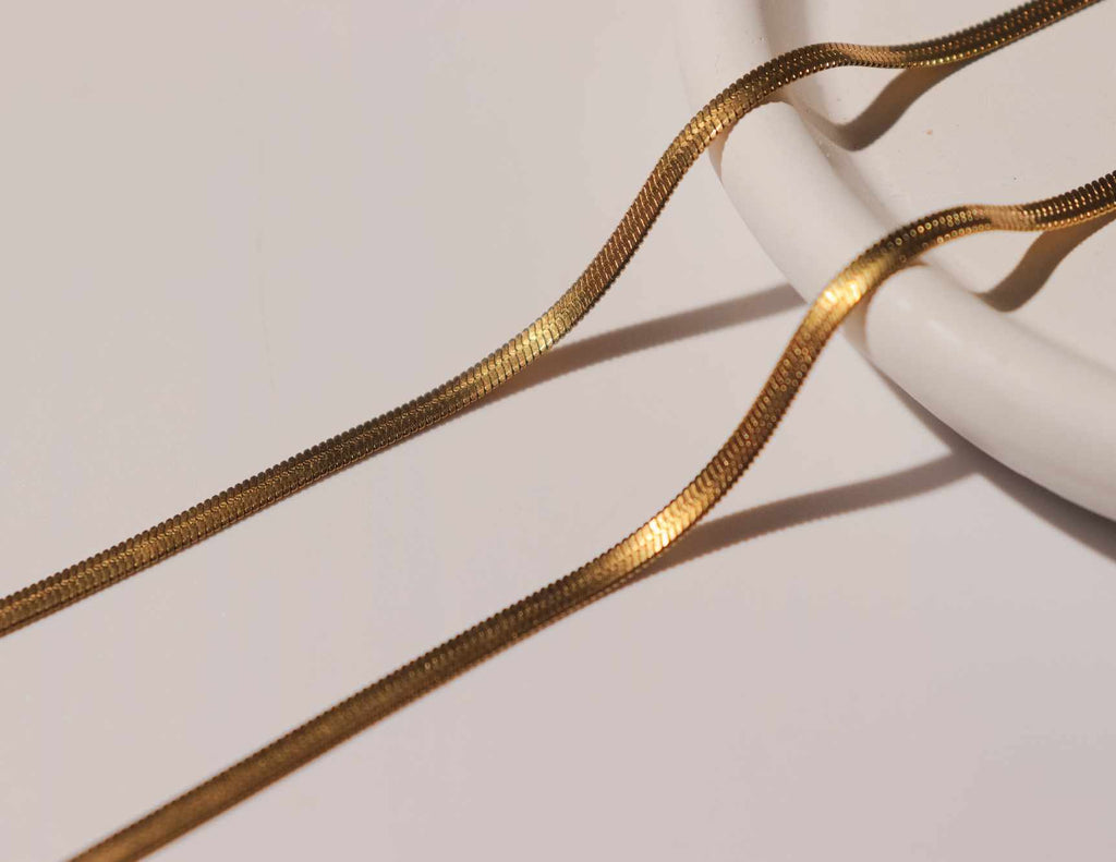 Flat Necklace
